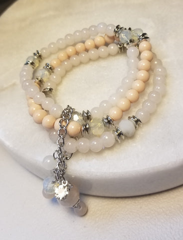 Bead Bracelet - Vintage Peach & Cream