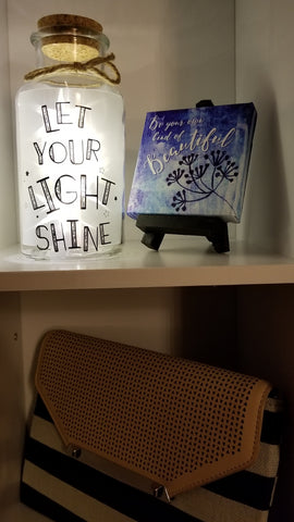 Home Accent, Mini Canvases With Easels