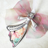 Ribbons of Love: MOM, love is the bond that ties our hearts together.