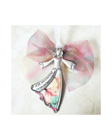 Ribbons of Love: MOM, love is the bond that ties our hearts together.